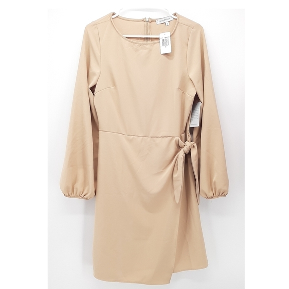 Women's The Vanity Room Wrap Tie Waist Long Sleeve Dress Champagne M NWT - Picture 1 of 4